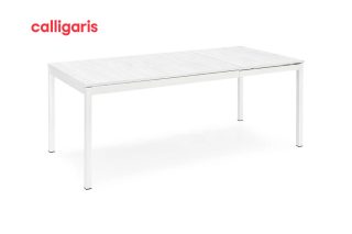 Snap extendable table