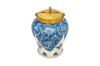 Bình gốm có nắp LARG BLUE WHITE ASB062