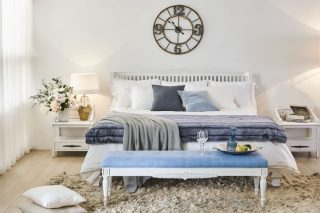 Giường Victoria màu trằng sang trọng hiện đại