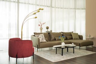 Phòng khách hiện đại với sofa combo