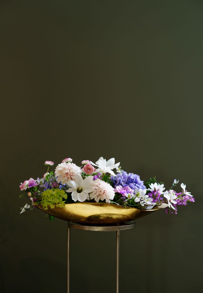 Thổi làn gió xuân vào không gian với bình hoa trang trí