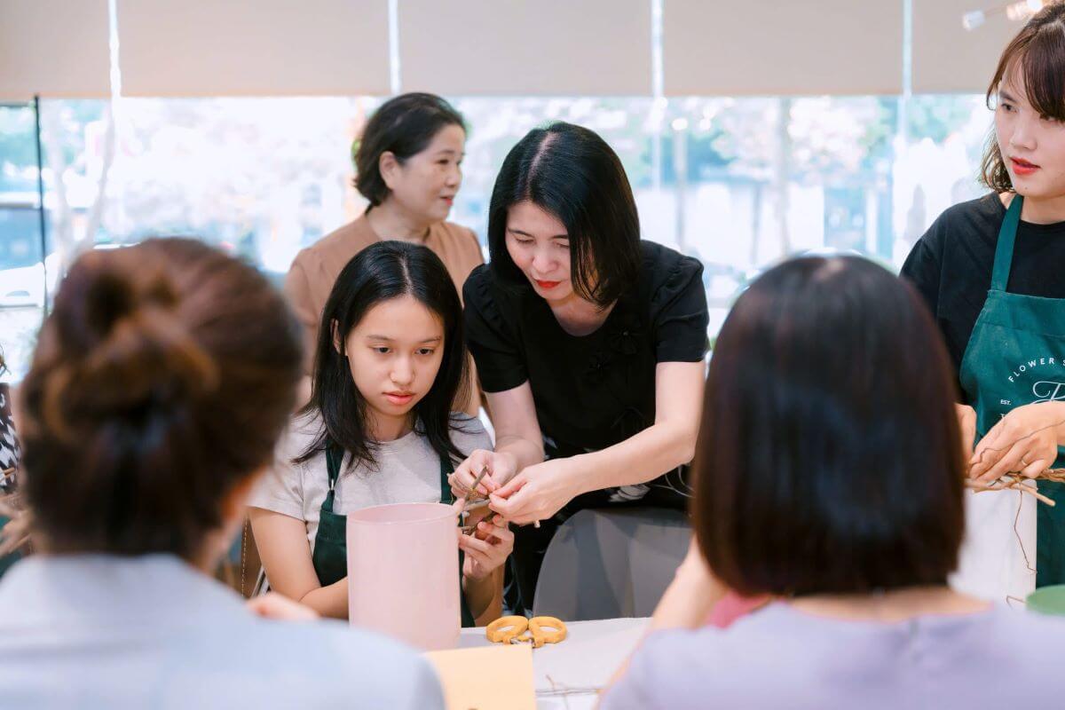 Workshop cắm hoa tại Nhà Xinh